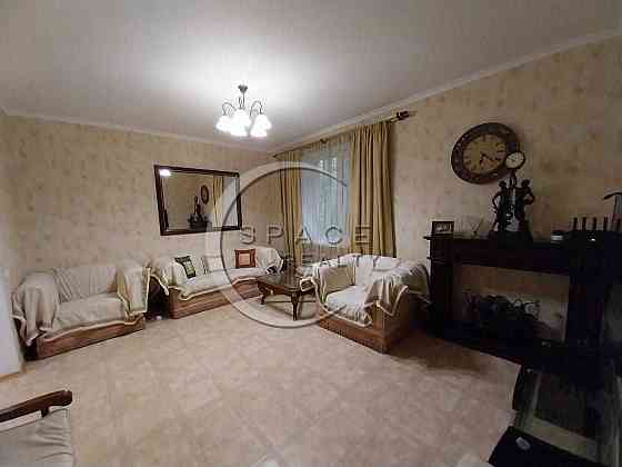 Продаж 3хкімнатної квартири в двухповерховому будинку р-нСолом'янський Киев