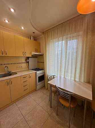 Затишна однокімнатна квартира 28 м.кв., Лукʼянівська, 7 . Киев