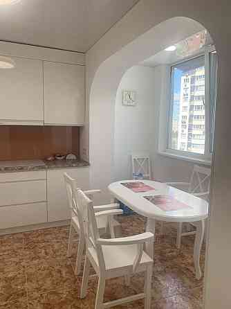 Позняки, вул. Мишуги 11; євроремонт, метро 5 хвилин, КОМІСІЯ 25% Киев