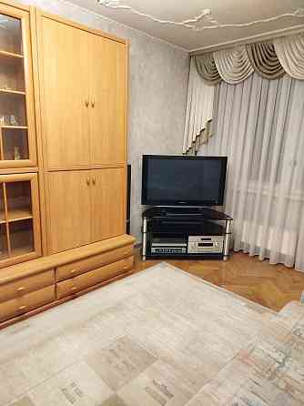 Оренда 2-кімнатної квартири на Троєщини (вул. Червоної Калини, 3). Киев