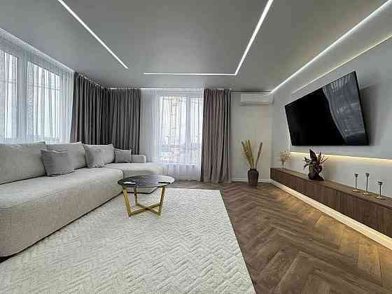 Трикімнатна в жк Family Plaza Ивано-Франковск