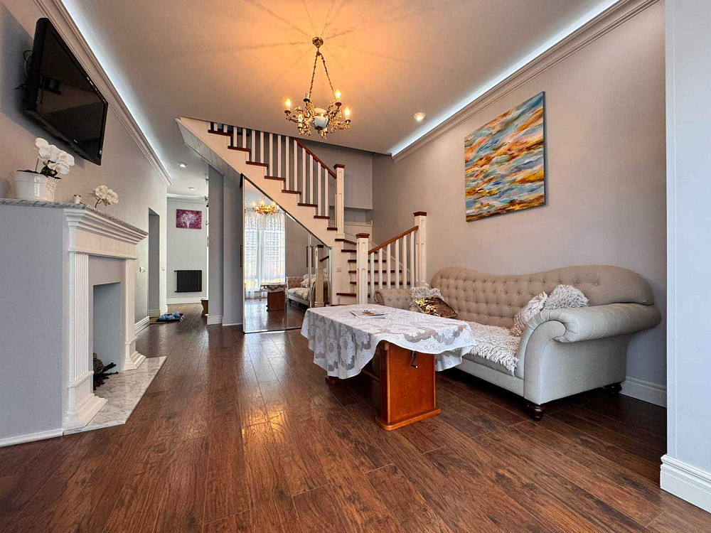 Продаж квартири в чудовому районі по вул.Куликівська з гаражем Львов - изображение 1