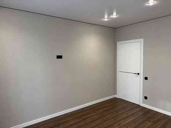 Продам 1-кімнатну з новим ремонтом в ЖК Емоція/Хотів (Чабани) Хотов