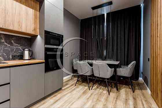 Продаж 2-кімнатної квартири 63м2 в ЖК “Метрополіс” Голосіївський район Киев