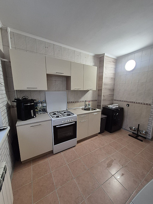 Власник! Продам 3 комнатную квартиру в Хортицком районе,  15 микр. Запорожье - изображение 1