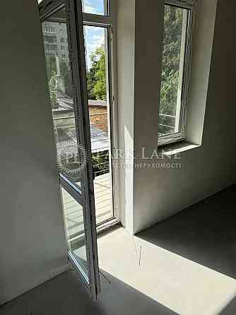 Затишна! 2-к квартира Василия Барки 10 Киев