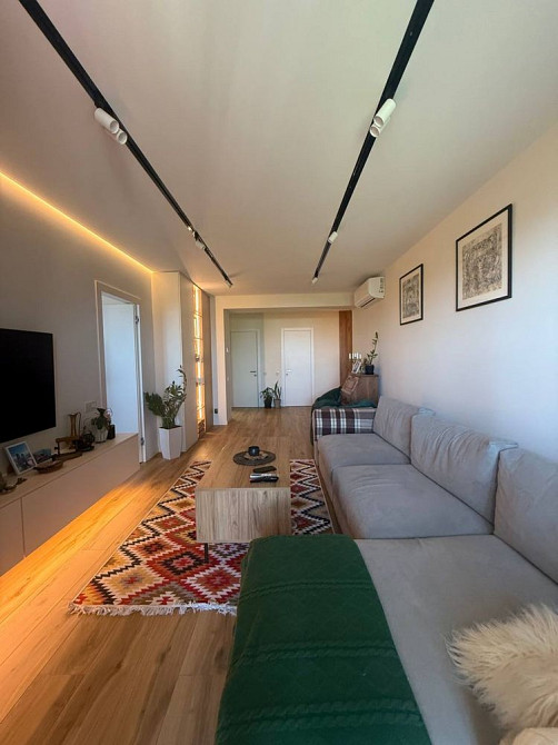 Продаж квартири з дизайнерським ремонтом вул. Жасминова Львов - изображение 1