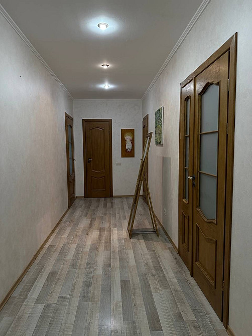 Продаж 2-к квартира 91 м2 З СУЧАСНИМ РЕМОНТОМ і МЕБЛЯМИ в центрі Бучі Буча - зображення 8