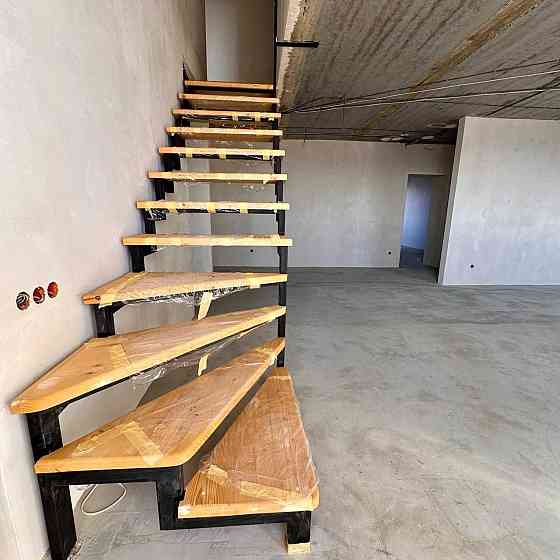 Дворівнева кв.160м/2 з част.ремонтом, ідеальна альтернатива таунхаусу Ивано-Франковск