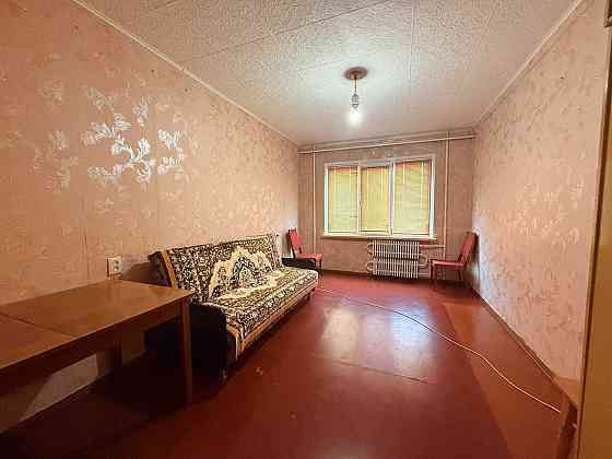 Продам 4 комнатную квартиру в жилом состоянии на В.Шума Черноморск