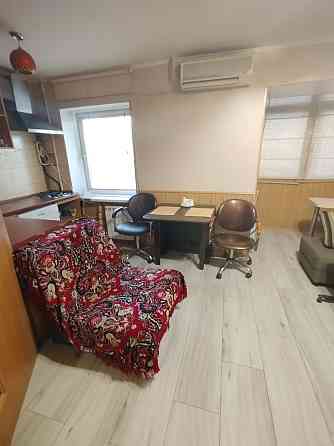 Здам 2-кімнатну квартиру-студію на Воскресенці поруч ТЦ “Квадрат” Київ