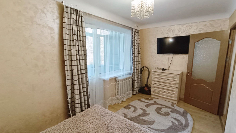 Оренда 3 км квартири в районі Майдану. Черновцы - изображение 7