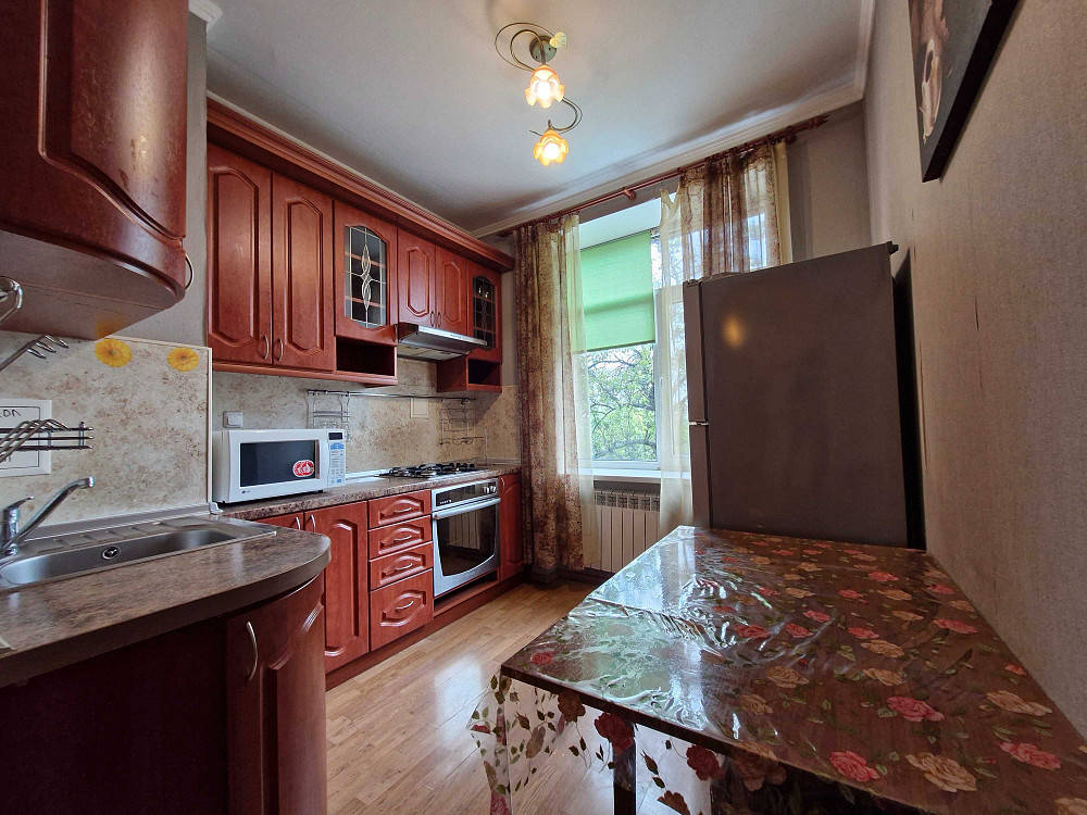 Оренда 2к квартири Харківське шосе 13, сталінка Київ - зображення 2