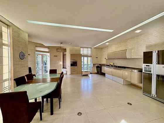 Аренда трехкомнатной квартиры . Клубный дом. Французский бульвар Одесса