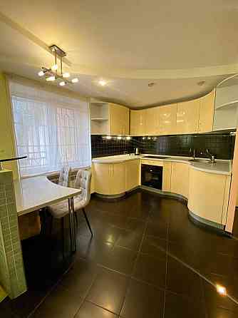 Сдам квартиру в новом доме на Небесной Сотни район Сити центра Одесса