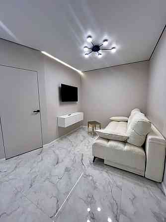 Оренда півторачка 40м ЖК Фемелі Плаза Центр Благо Івано-Франківськ