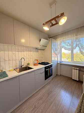 Сдам до лета 2 ком.с евроремонтом на 1 Мая Черноморск