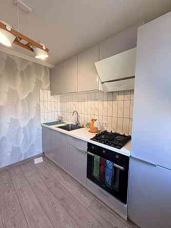 Сдам до лета 2 ком.с евроремонтом на 1 Мая Черноморск