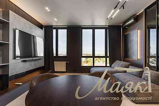 Аренда дизайнерской 2-х комнатной квартиры в ЖК Кристал Парк Тауер Київ