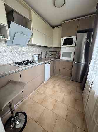 Оренда 3 кімнатної квартири біля метро Дарниця Київ