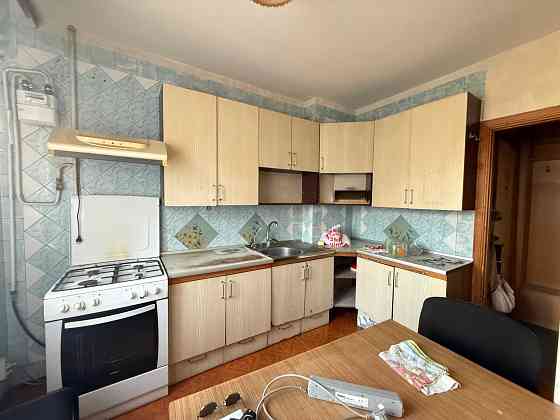 •	Продаж м.Харківська (5хв), вул.Братства Тарасівців (Декабристів), 5 Киев