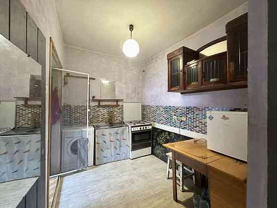 Продам самостоятельная квартира с палисадником Приморский район Одесса