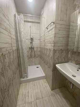 Поодам квартиру з ремонтом Вишневе