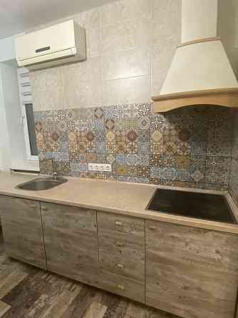 Поодам квартиру з ремонтом Вишневе