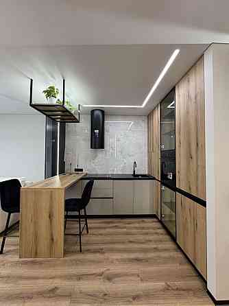 Вишукана,простора однокімнатна на березі озера Ивано-Франковск