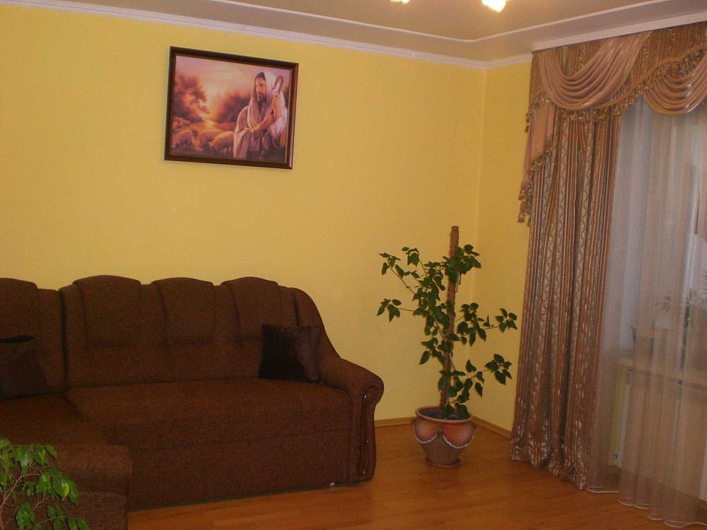 Оренда трикімнатної квартири з ремонтом Заводское (Львовская обл.) - изображение 1