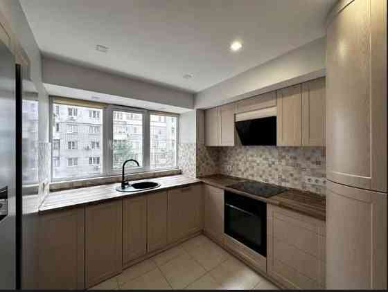 Продам квартиру на пр. Лесі Українки/бул. Кучеревського/Центр Дніпро