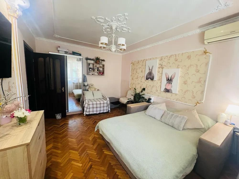 Продаж 2 кім квартира 50м² з меблями та технікою на Величковського Львов - изображение 1