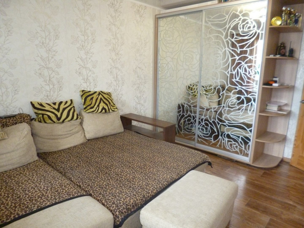 Продам 2 комнатную квартиру проспект Науки ремонт Дніпро - зображення 1