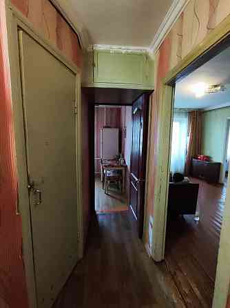 Продам 2 кімнатну в центрі біля Житнього ринку Житомир