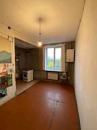 Продается двухкомнатная сталинка с автономкой на ЮГОКе Кривой Рог