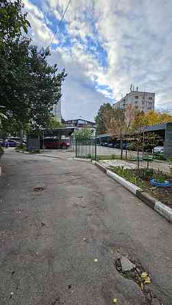 Актуально! 1-ая в Закрытом Дворе, ОСББ, Бульвар Строителей . Запоріжжя