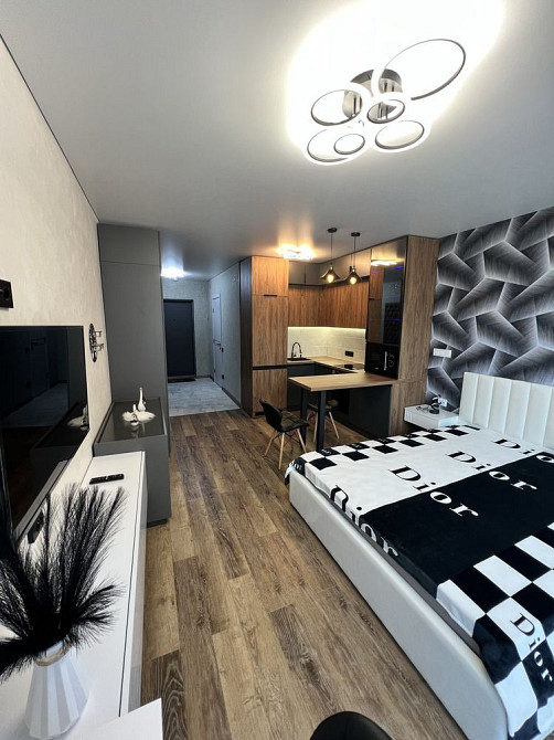 Продаю 1-кімнатну з ремонтом, повністю укомплектовану в ЖК Манхетен Ивано-Франковск - изображение 3