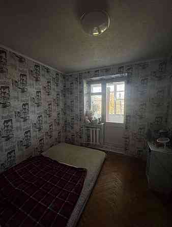 Продається трикімнатна квартира Ужгород