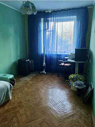 Продається трикімнатна квартира Ужгород