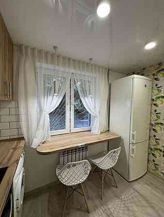 Продам 1 комнатную Черемушки Украина Кам`янське (Запорізька обл.)