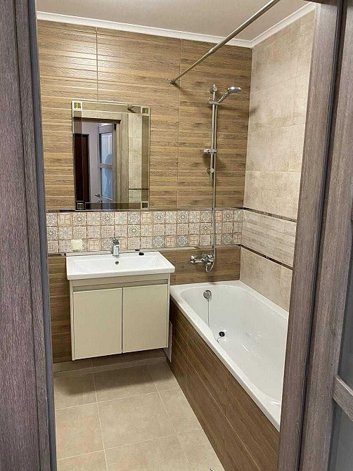 Власник Продам 1 кімнатну 43,6 квадрата ЖК Волошковий дім Луцк - изображение 6