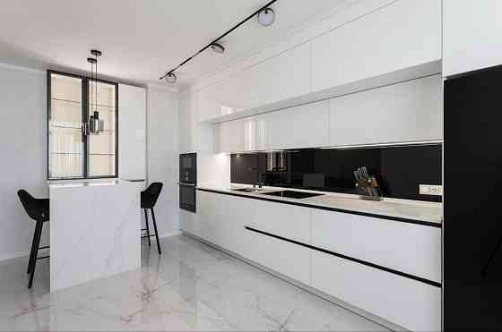 Елегантна 3-кімнатна квартира з дизайнерським євроремонтом Одесса