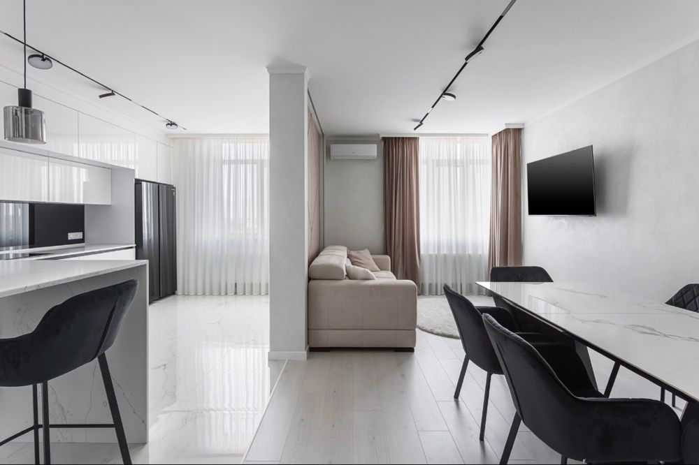 Елегантна 3-кімнатна квартира з дизайнерським євроремонтом Одесса - изображение 1