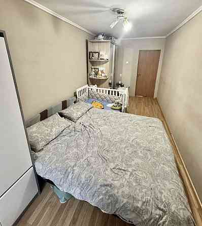 Трикімнатна квартира у чистому житловому стані Львов