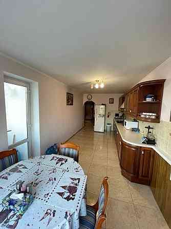 Продам велику 3-х кімнатну квартиру з ремонтом Ивано-Франковск