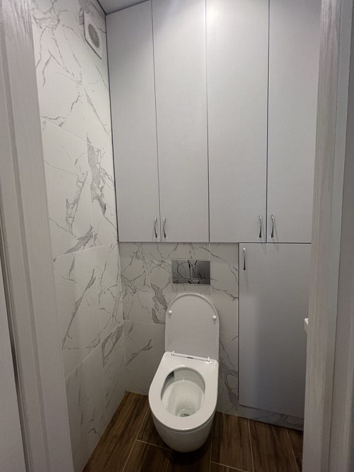 Перша здача 2 кі-ної квартири район Дастору Ужгород - изображение 6