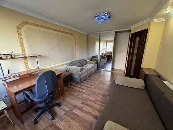 1-кімн. квартира, вул. Скальда (Комарова) Черновцы