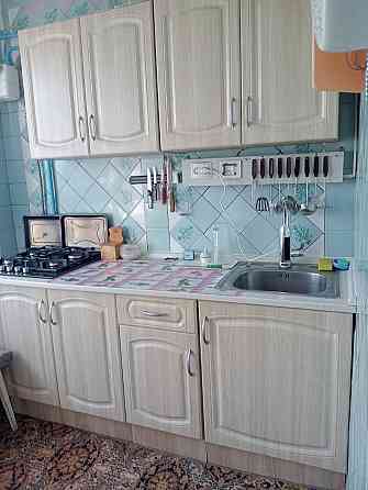 Трьохкімнатна квартира в центрі.  З 01.11 Вишневе