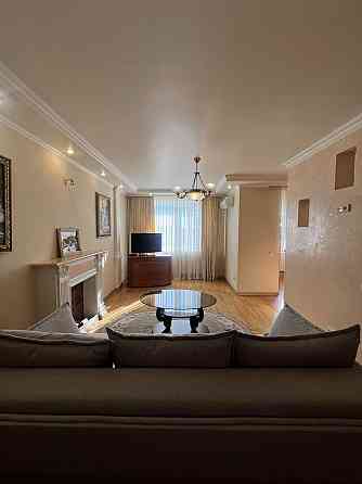 Оренда дворівневої квартири з автономним опаленням та паркомісцем. Житомир