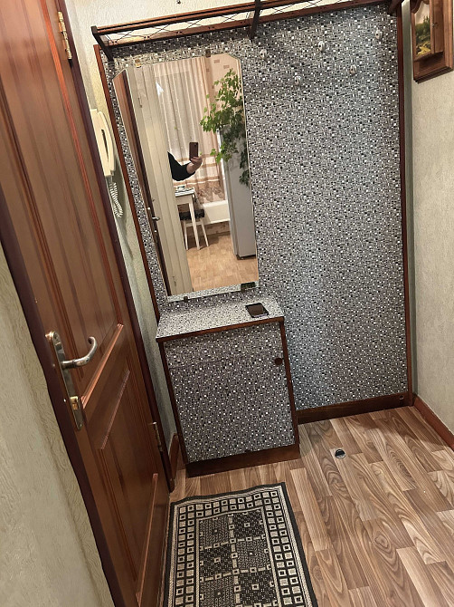 Власник здасть 3 кім. квартиру, ст. м. Вирлиця, пр. Бажана Миколи, 9-Б Киев - изображение 1